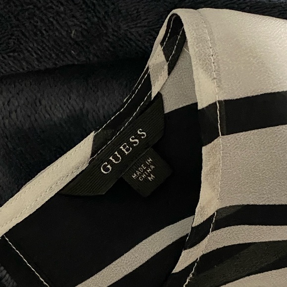 GUESS striped blouse size M - Picture 2 of 3